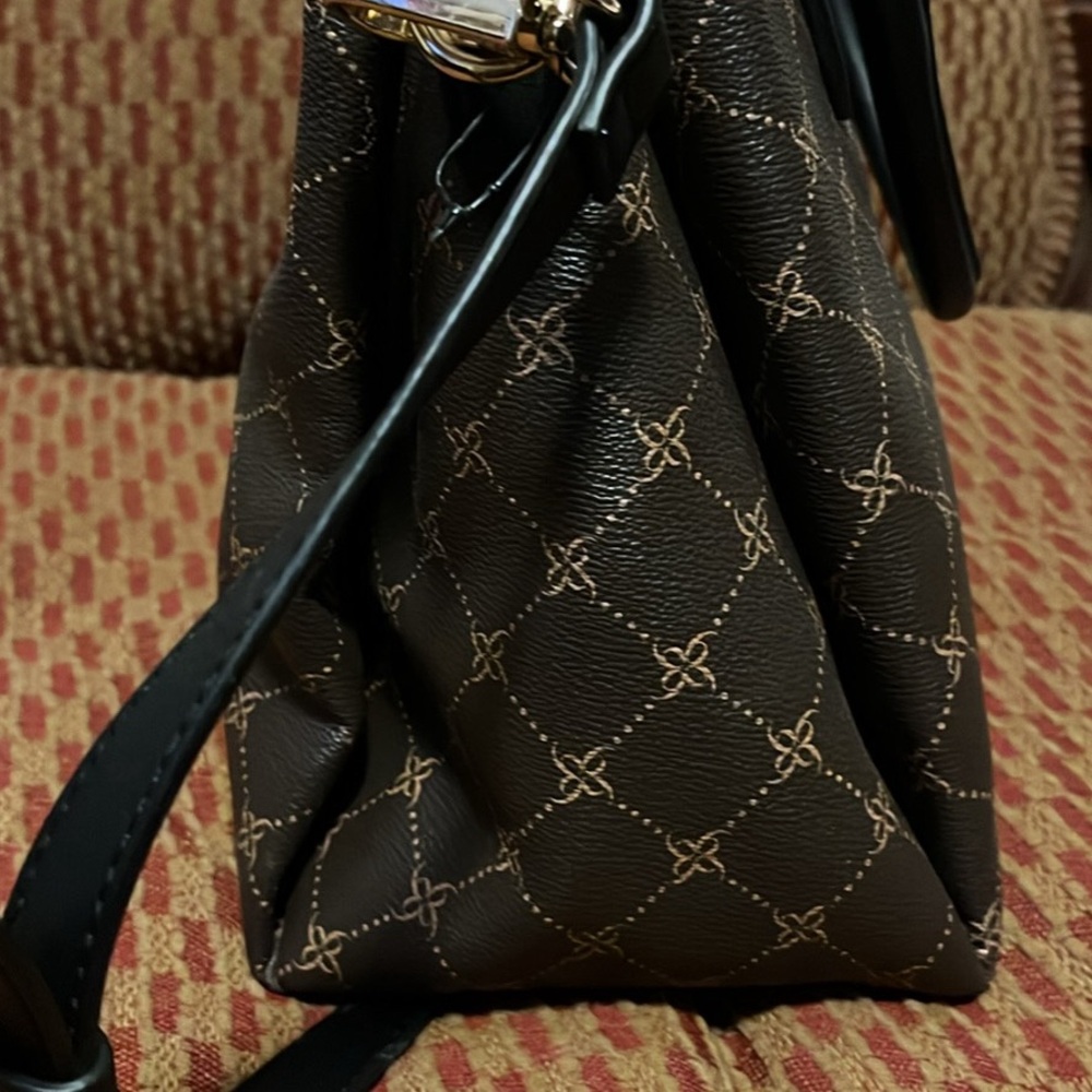 NWOT Nine West Satchel Handbag medium size with Strap - Picture 3 of 7